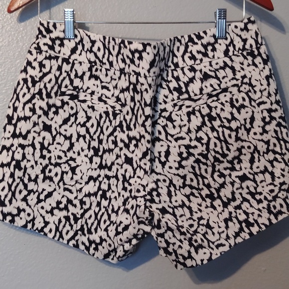 J.Crew Shorts Size 10 - Picture 6 of 9